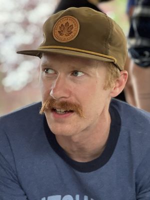 Joe, 29