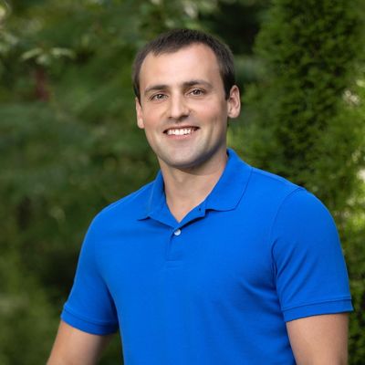 Rich, 33