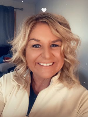 Janell, 47