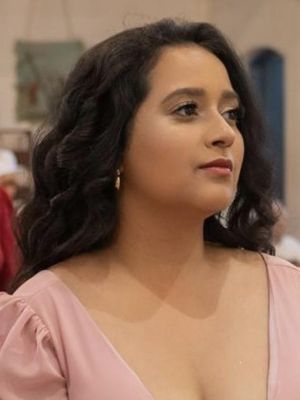 Iza Maria, 24