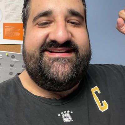 Derick, 42