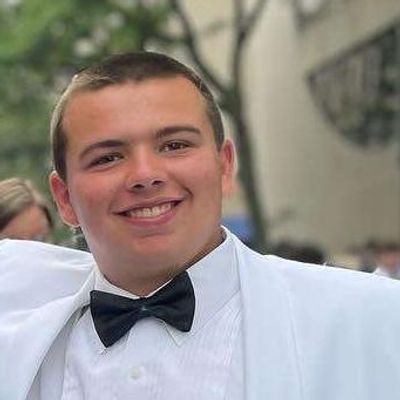Joe, 20