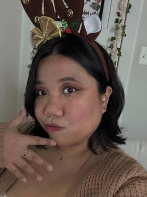 Hellen, 43