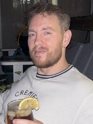 Greg, 31
