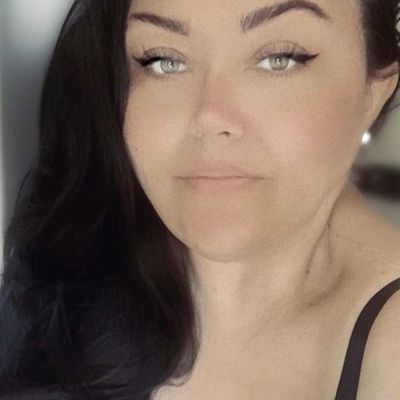 Elizabeth, 40