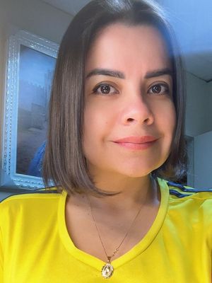 Natali, 44