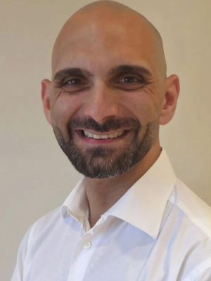 Daniel, 38