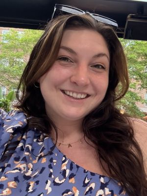 Brenna, 29