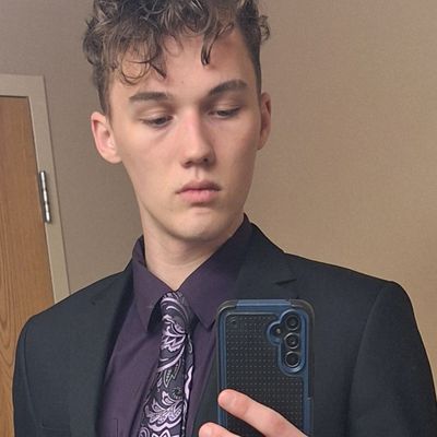 Alex, 18