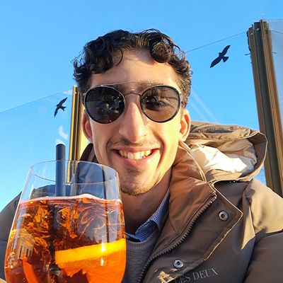 Giosue, 25