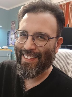 Thomas, 44