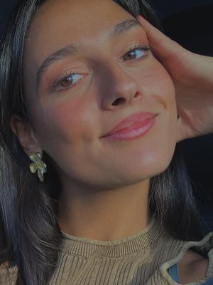 Maria Grazia, 27