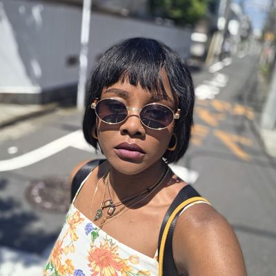 Sabina, 32