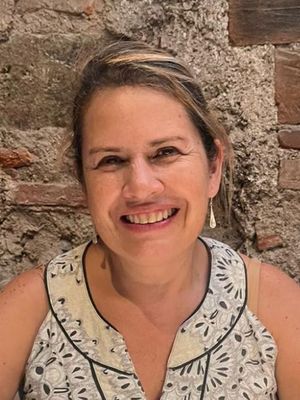 Karin, 56