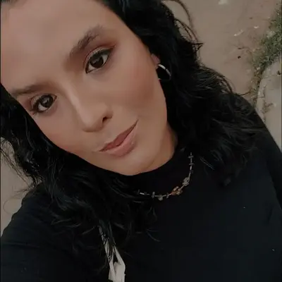Jordana, 23
