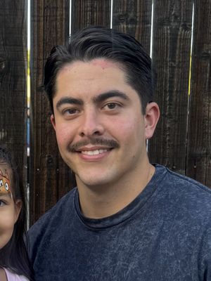 Javi, 29