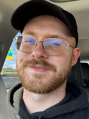 Josh, 28
