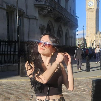 Angelika, 28