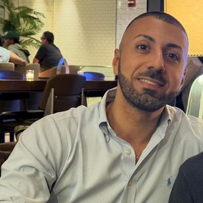 Giuseppe, 32