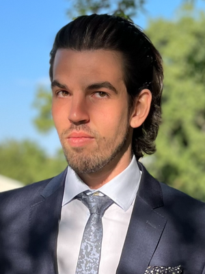 Lucas, 30