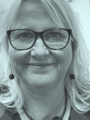 Elizabeth, 59