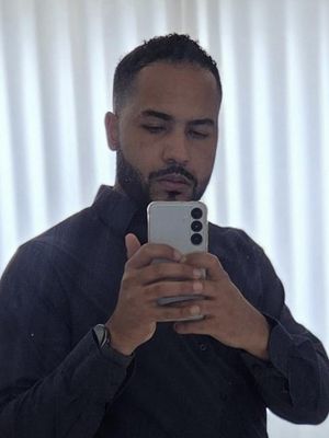 Andre, 34
