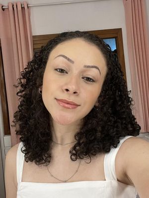 Maria Eduarda, 19