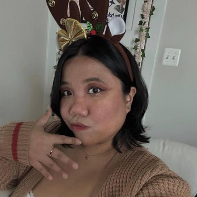 Hellen, 43