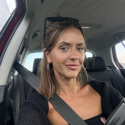 Ivana, 34