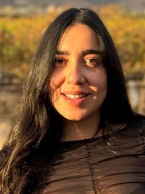 Natalia, 30