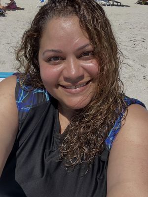 Ashley, 44
