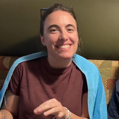 Avigayil, 24