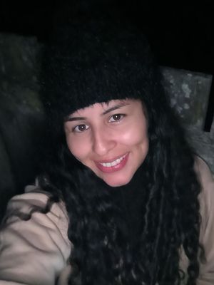 Camila, 31