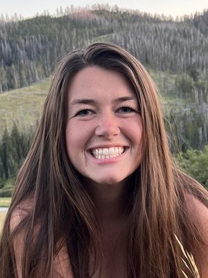 Elizabeth, 25