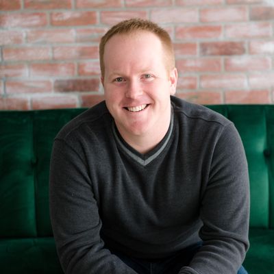 Alex, 37