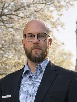 Derek, 41