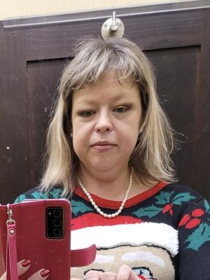 Jacqueline, 47