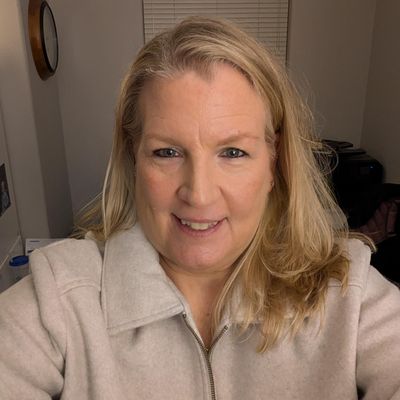 Suzy, 59