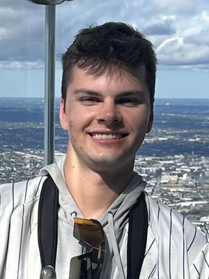 Max, 20