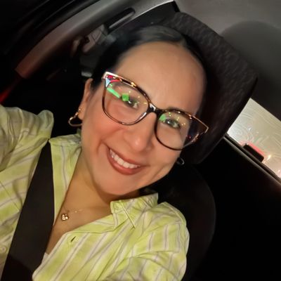 Ana, 39