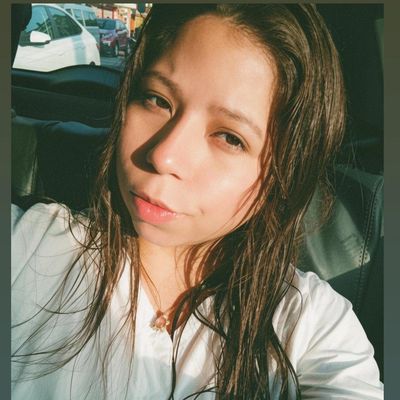 Lissette, 27