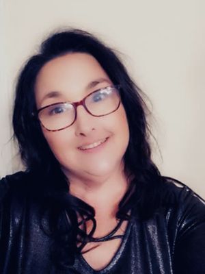Renee, 52