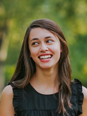 Lillian, 22