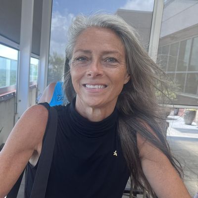 Rachel, 55