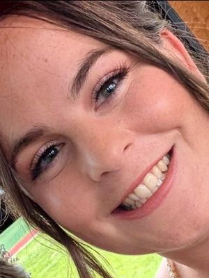 Jaclyn, 27