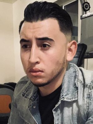 Felix, 27