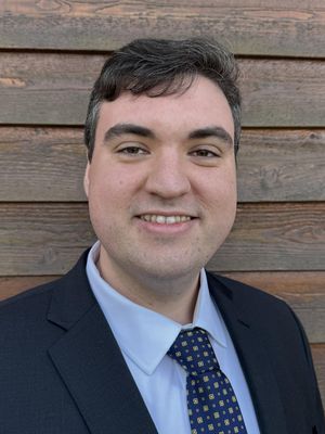 Alex, 29