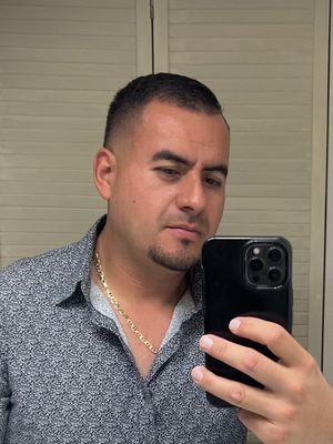 Jose, 33