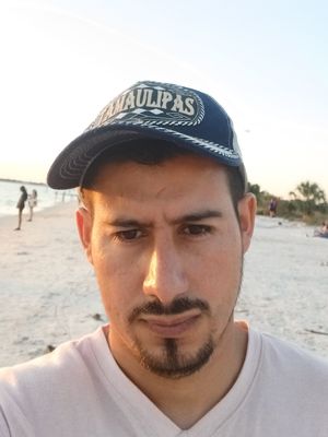 Daniel, 35