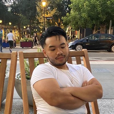 Kenneth, 27